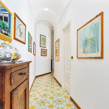 Hostdomus - Viola Terrace Free Parking Appartamento