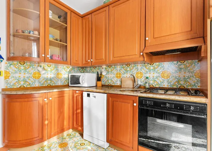 Hostdomus - Viola Terrace Free Parking * 菲纳莱利古雷