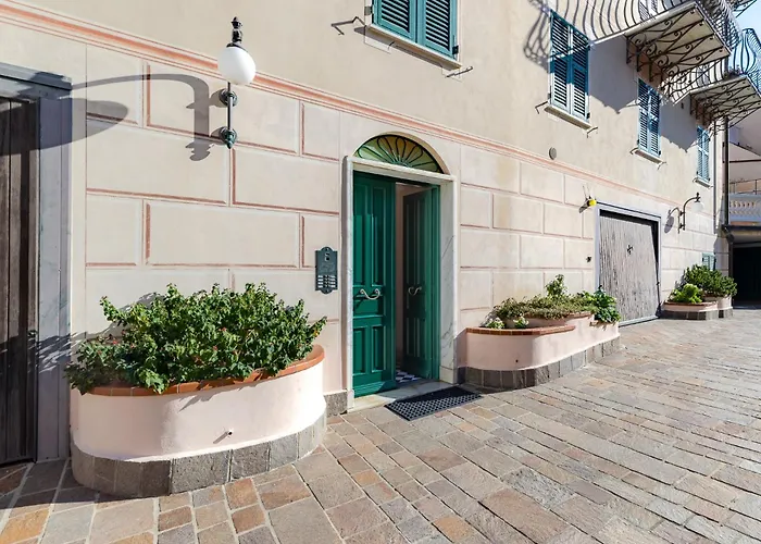 Hostdomus - Viola Terrace Free Parking Apartamento Finale Ligure